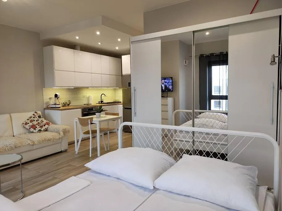 Sweet Apartment Vis-A-Vis Medicover And Paley Institute location